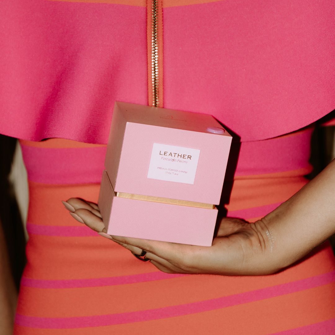 Pink leather porcelain peony candle, foto 4
