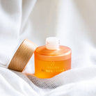 cadeau set geurkaars en geurstokjes forest mist oranje (2)